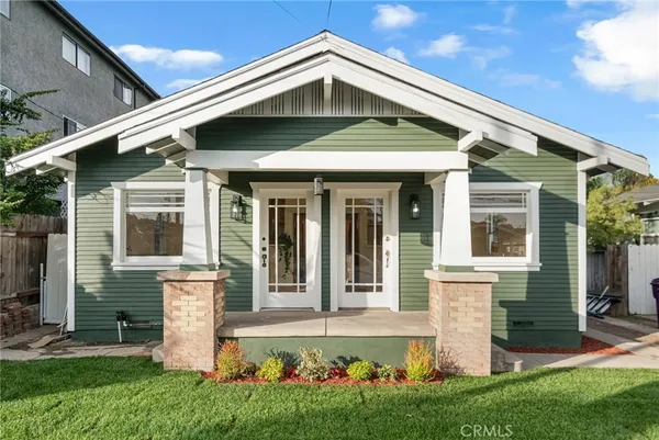 $1,044,000 | 4027 East 11th Street, Long Beach, CA 90804