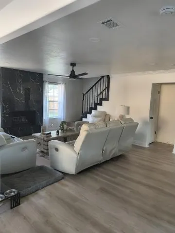 $359,900 | 511 Enchanted Lane, Spring, TX 77388