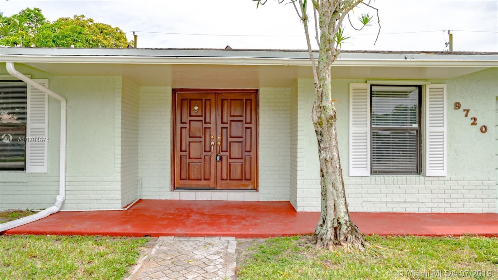 9720 Southwest 1st Place Boca Raton, FL 33428 - Photo 4 of 20