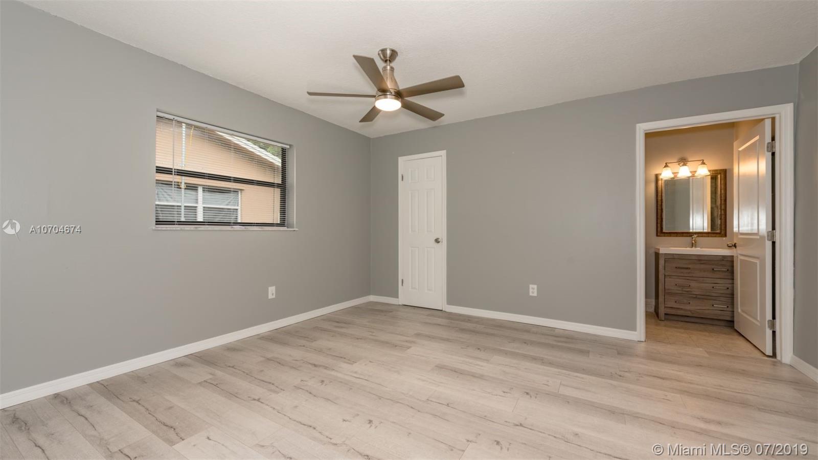 9720 Southwest 1st Place Boca Raton, FL 33428 - Photo 6 of 20