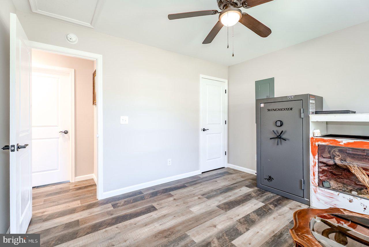 107 8th Street Grottoes, VA 24441 - Photo 32 of 45