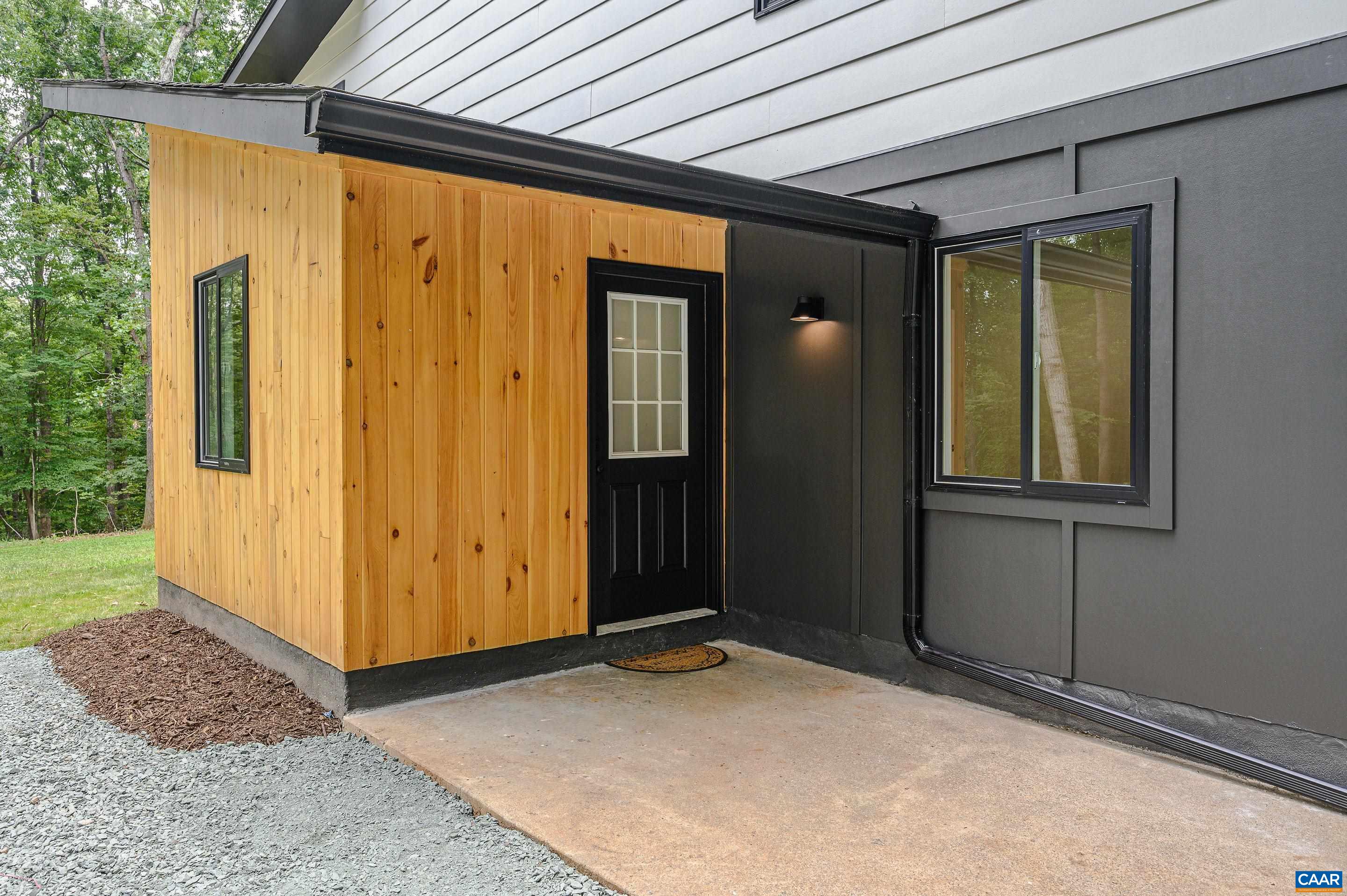 960 Broad Axe Road Charlottesville, VA 22903 - Photo 6 of 39 a view of an entryway