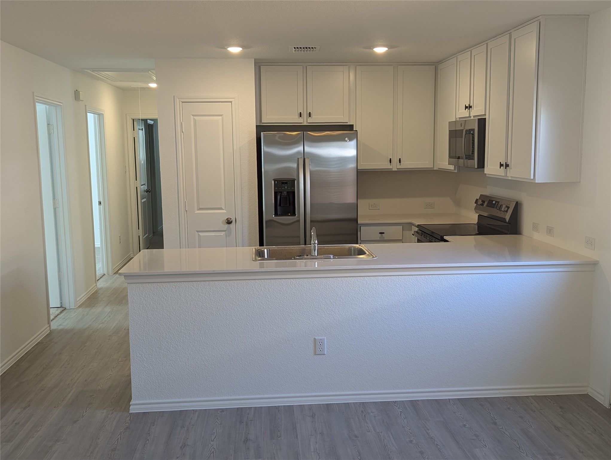 344 Marty Allen Loop Jarrell, TX 76537 - Photo 10 of 28