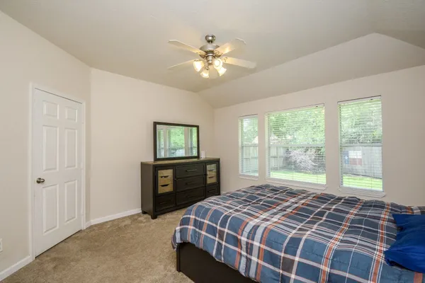 $1,900 | 3848 Armand Drive, Dickinson, TX 77539