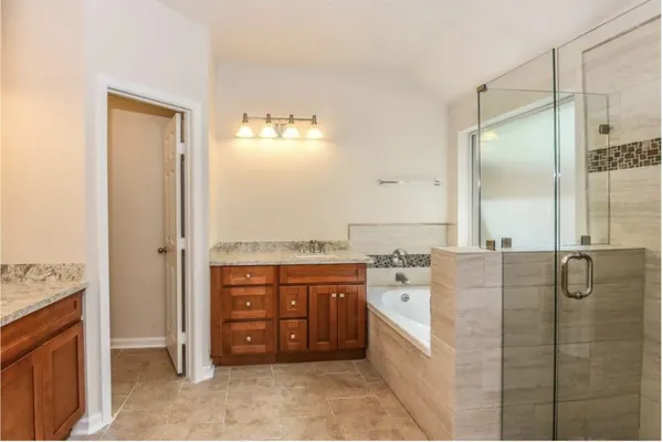 $1,900 | 3848 Armand Drive, Dickinson, TX 77539