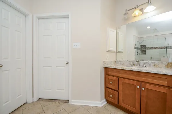 $1,900 | 3848 Armand Drive, Dickinson, TX 77539