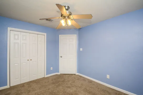 $1,900 | 3848 Armand Drive, Dickinson, TX 77539