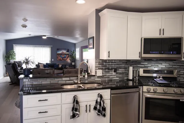 $325,000 | 500 Edwards Boulevard, Unit 31, Lake Geneva, WI 53147