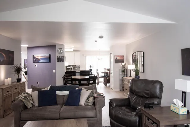 $325,000 | 500 Edwards Boulevard, Unit 31, Lake Geneva, WI 53147