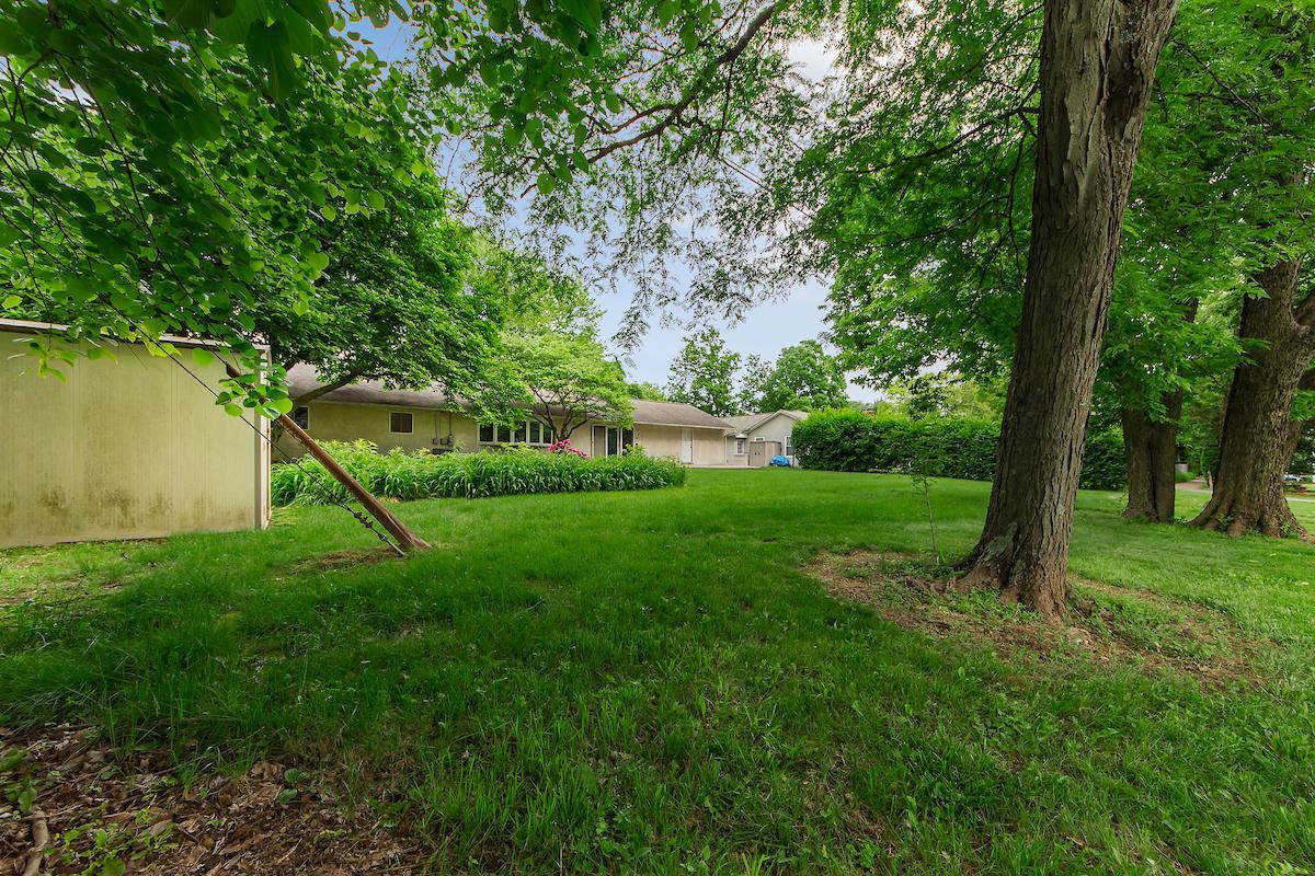 3900 Mountview Road Columbus, OH 43220 - Photo 29 of 30