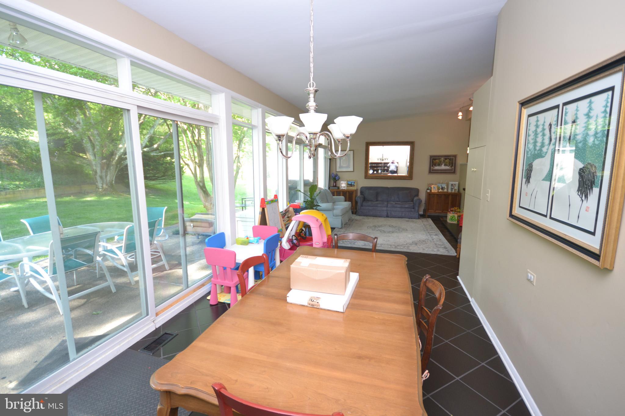 3213 Midfield Road Baltimore, MD 21208 - Photo 8 of 27 Gallery Image 8