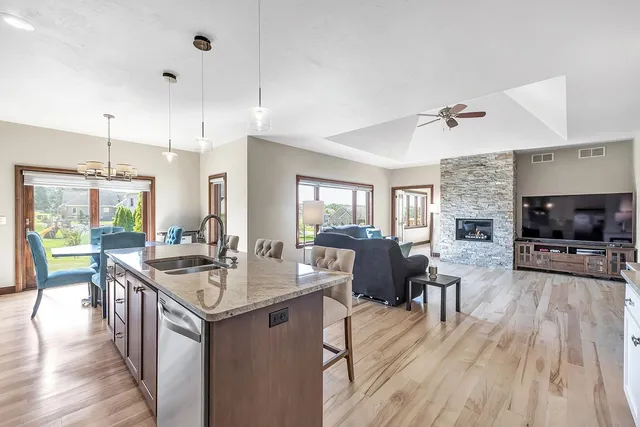 $624,900 | 3424 Schubert Place, Green Bay, WI 54311