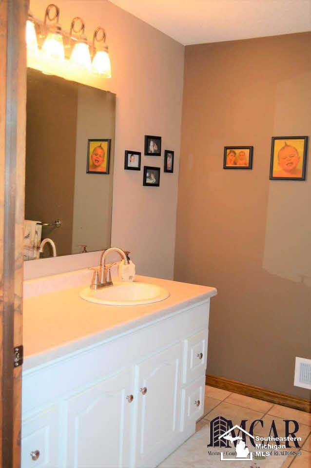 4045 West Rauch Petersburg, MI 49270 - Photo 15 of 30 21373696-14.JPG