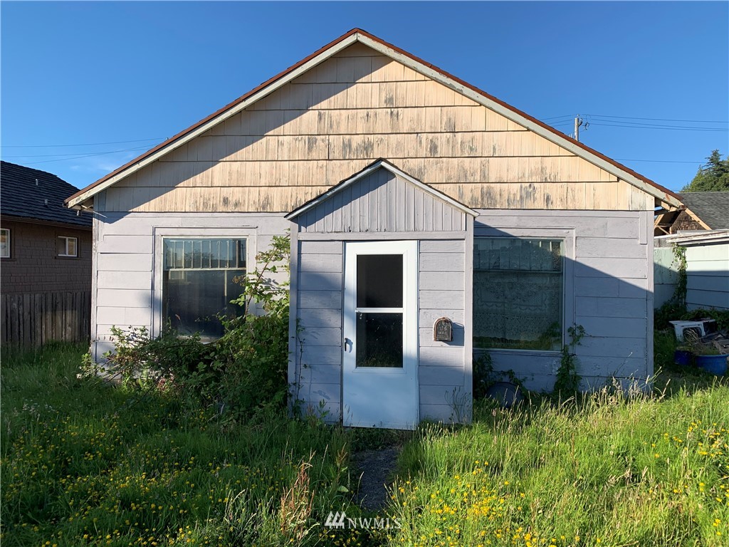 1409 Riverside Avenue Hoquiam, WA 98550 - Photo 2 of 14 Gallery Image 2