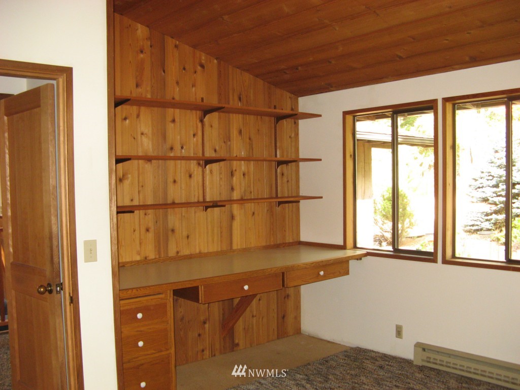 628 Davis Bay Road Lopez Island, WA 98261 - Photo 11 of 14
