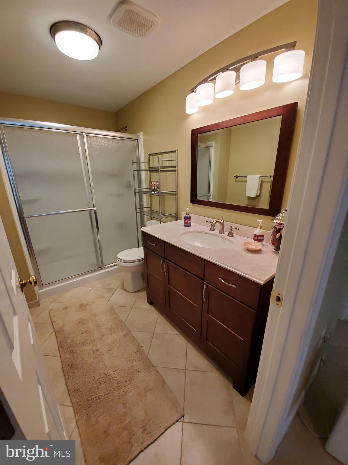 14038 Bromfield Road Germantown, MD 20874 - Photo 30 of 31 Basement Bathroom