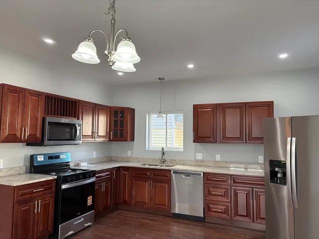 $399,900 | 184 Avenue C, Unit E1, Woonsocket, RI 02895