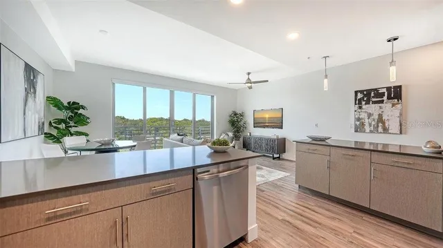 $649,000 | 1709 North Tamiami Trail, Unit 502, Sarasota, FL 34234