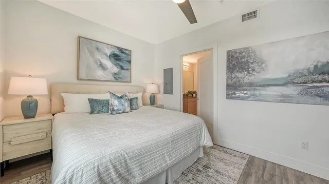 $649,000 | 1709 North Tamiami Trail, Unit 502, Sarasota, FL 34234