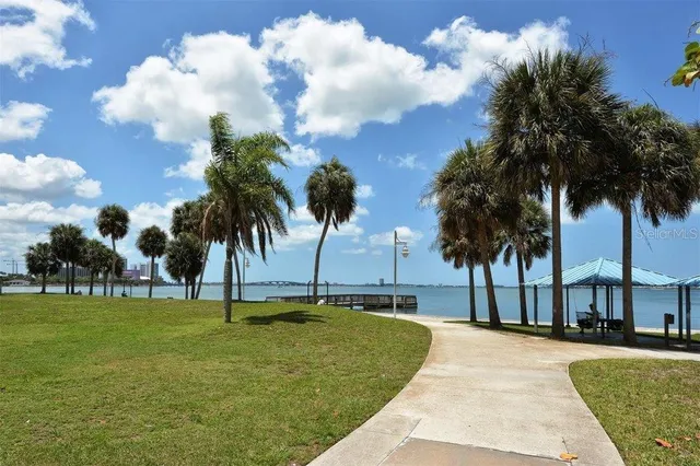 $649,000 | 1709 North Tamiami Trail, Unit 502, Sarasota, FL 34234