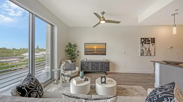 $649,000 | 1709 North Tamiami Trail, Unit 502, Sarasota, FL 34234