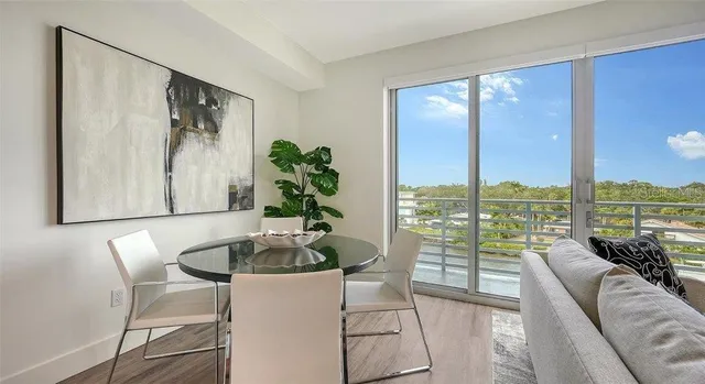 $649,000 | 1709 North Tamiami Trail, Unit 502, Sarasota, FL 34234