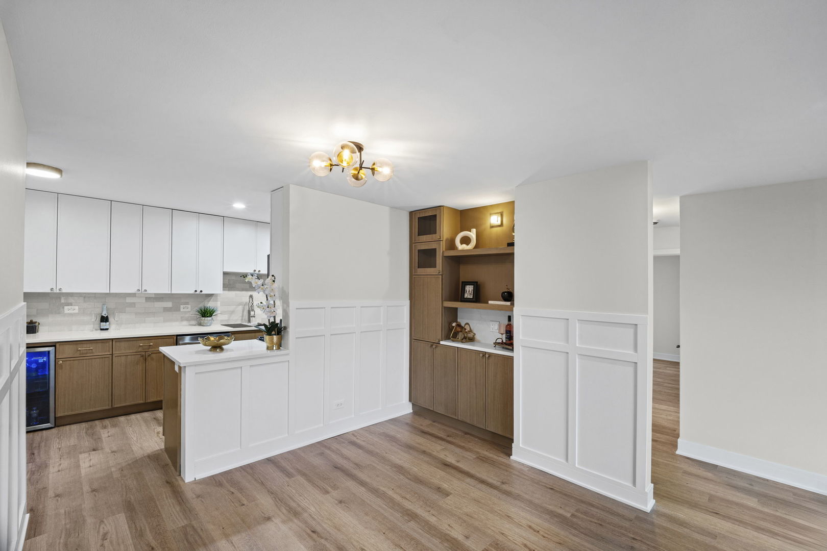 2400 Archbury Lane, Unit 2E Park Ridge, IL 60068 - Photo 5 of 18