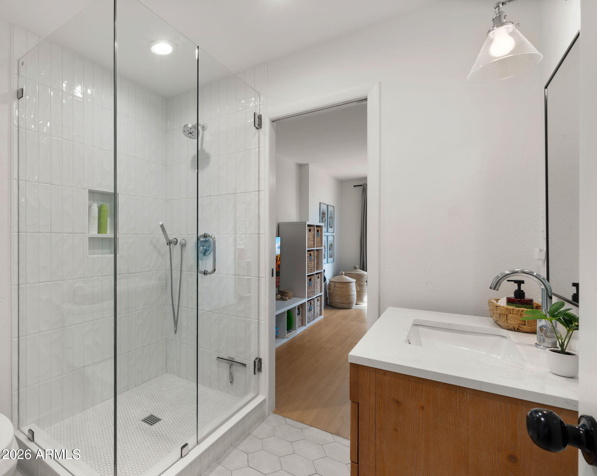 4301 East Mountain View Road Phoenix, AZ 85028 - Photo 26 of 54 43-web-or-mls-Full Bathroom Two1