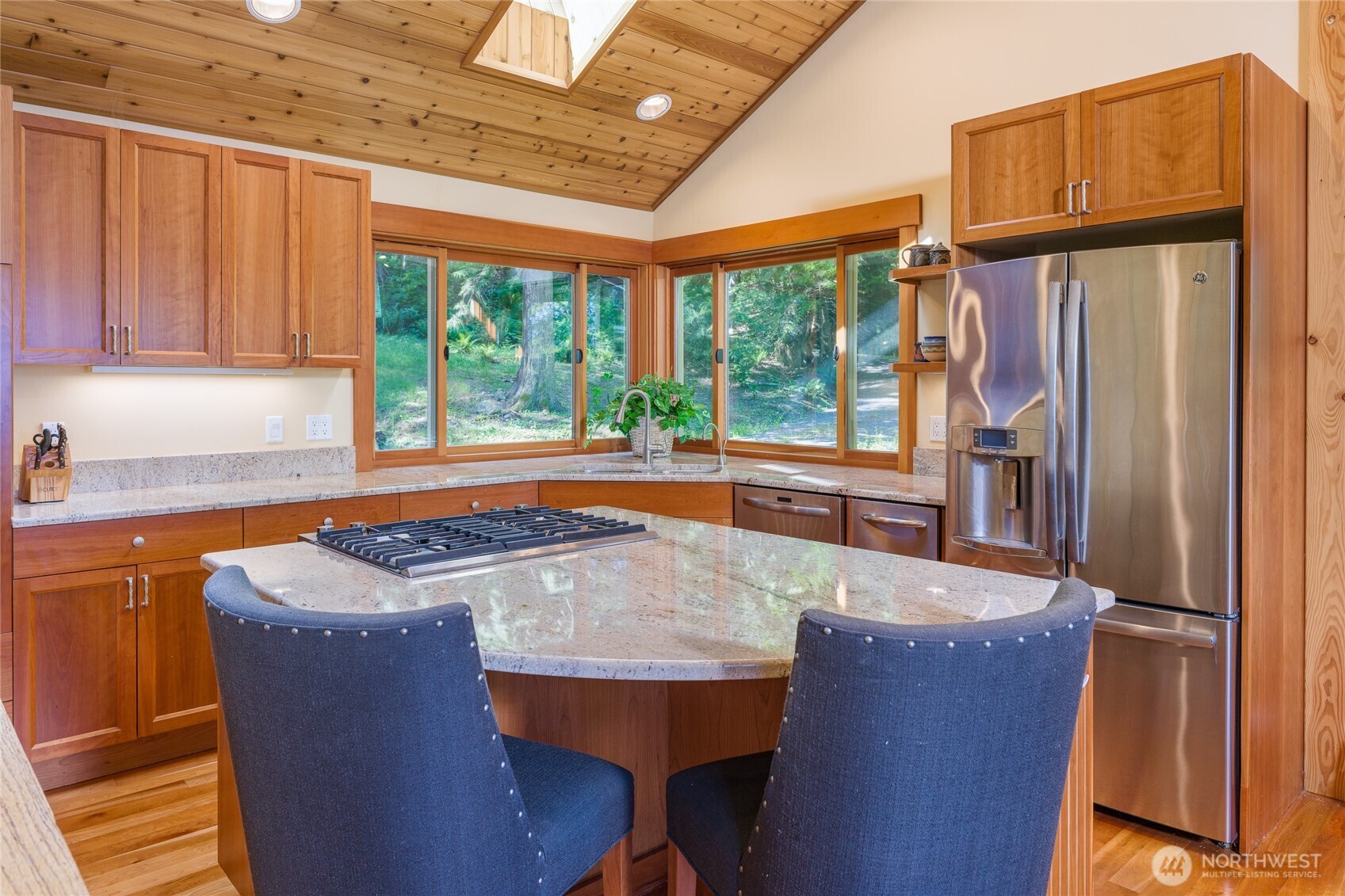 2101 Dolphin Bay Road Orcas Island, WA 98245 - Photo 26 of 38