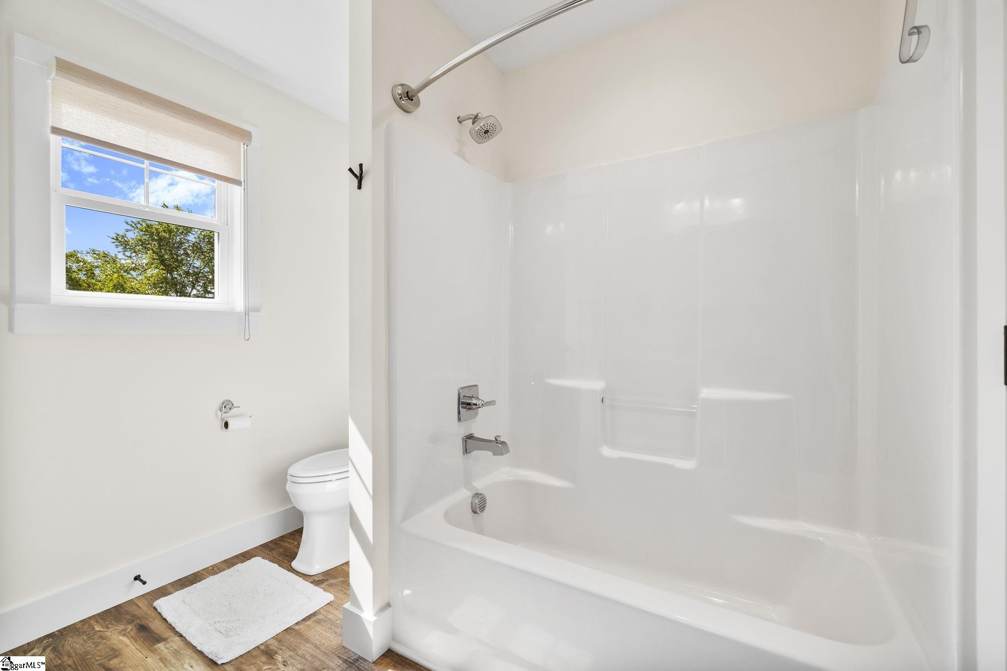 4588 Highway 14 Greer, SC 29651 - Photo 19 of 50