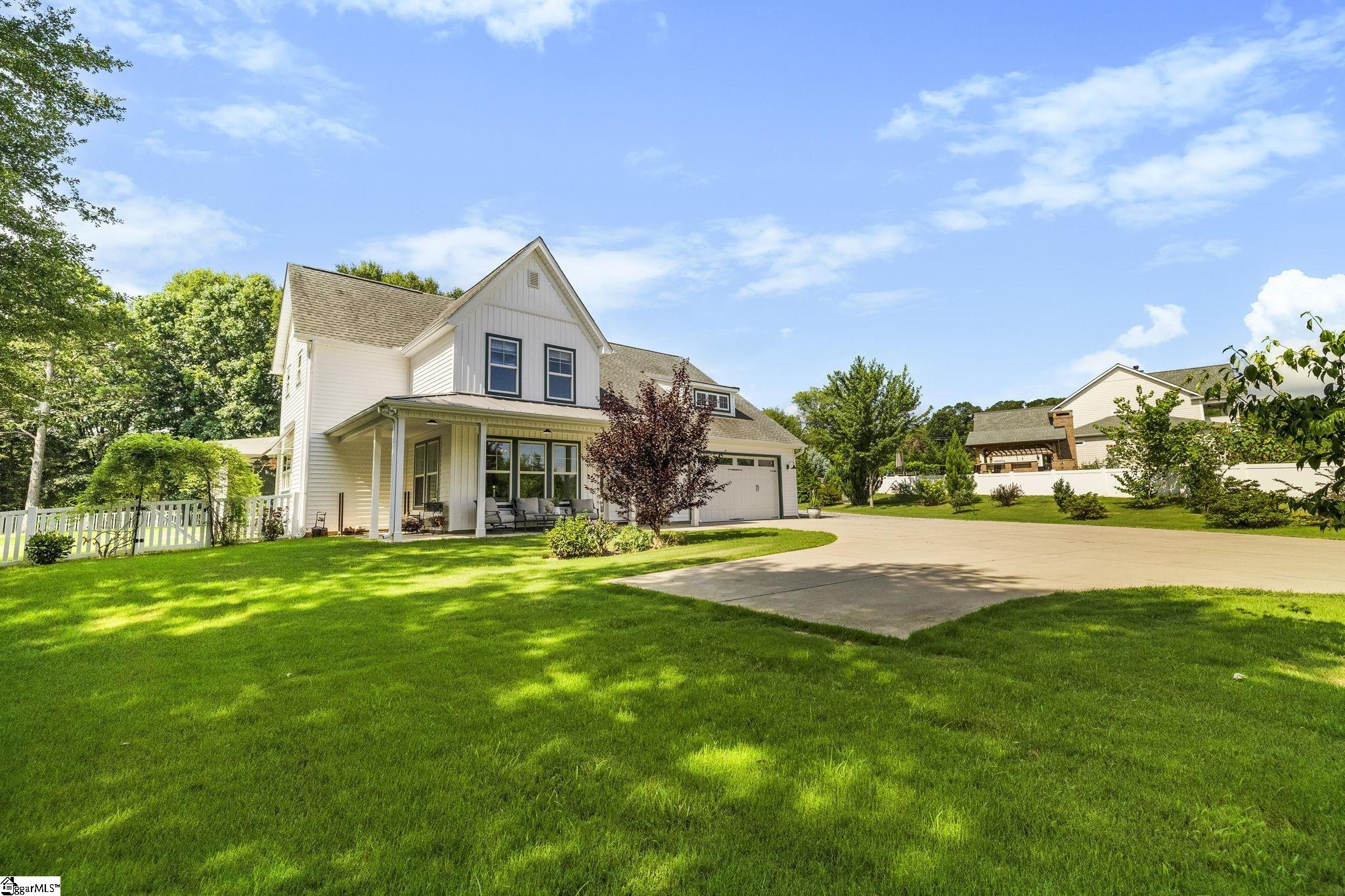 4588 Highway 14 Greer, SC 29651 - Photo 3 of 50