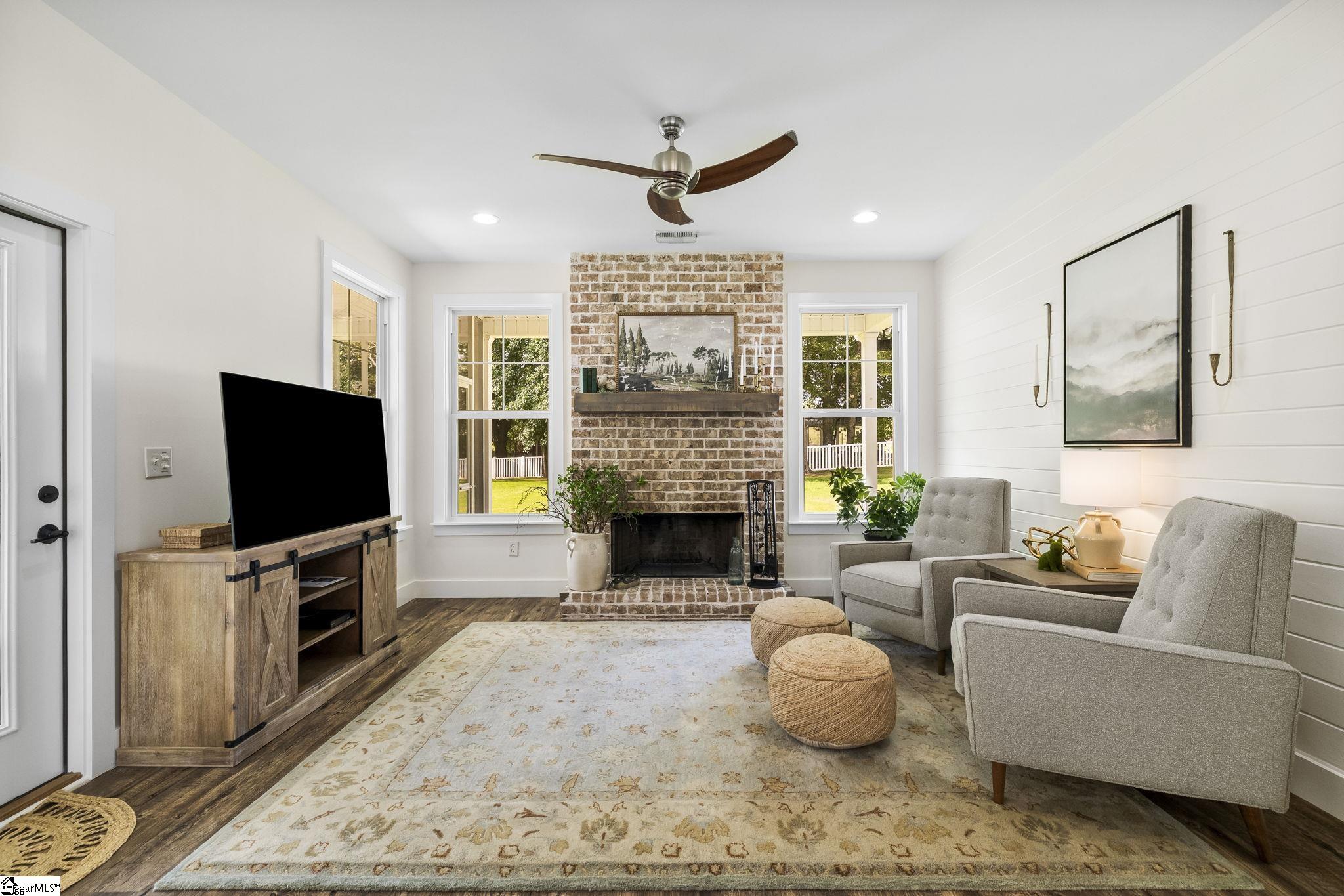 4588 Highway 14 Greer, SC 29651 - Photo 9 of 50