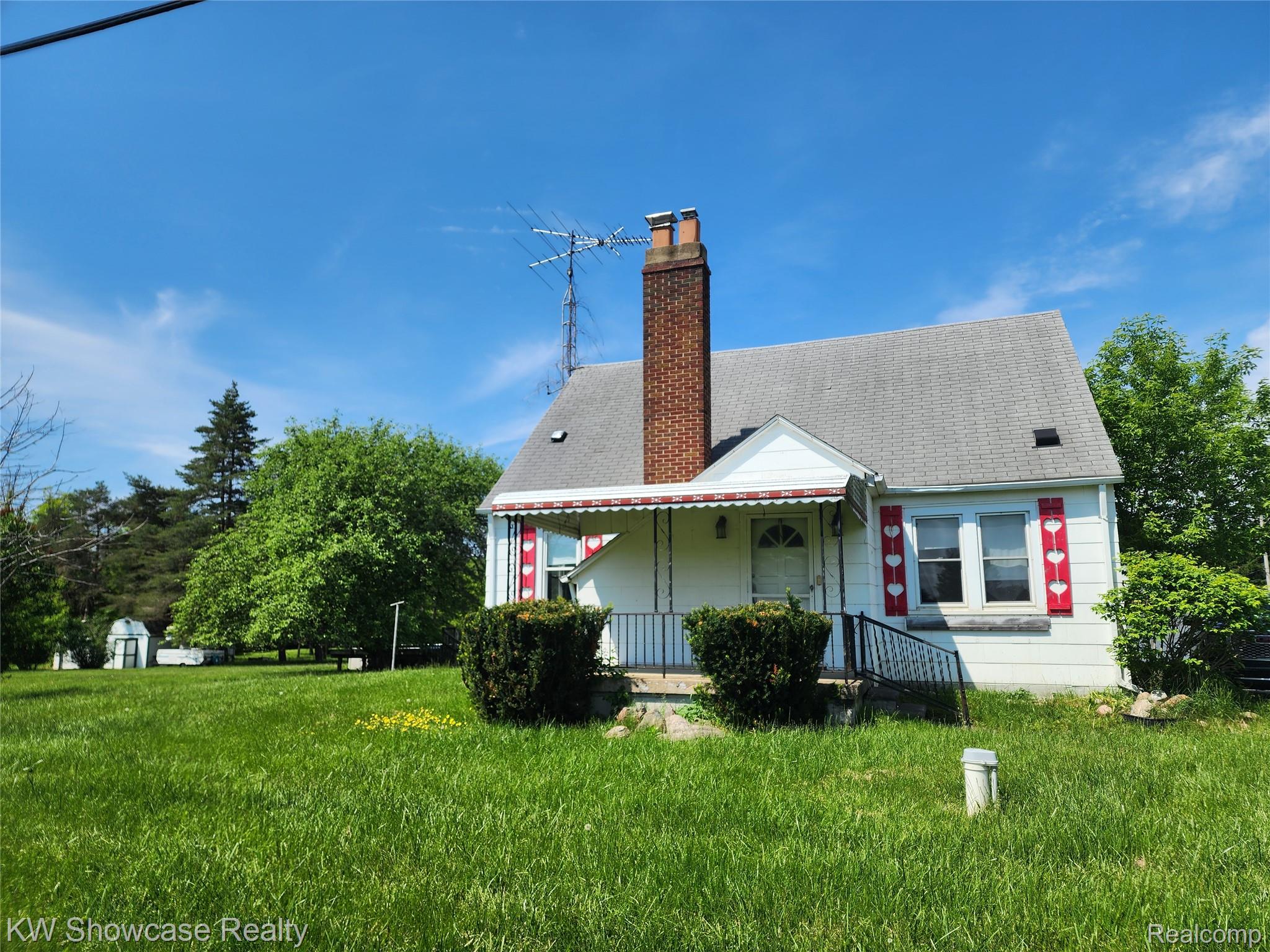 Welcome to 4356 S Vassar Rd, Burton MI 48519