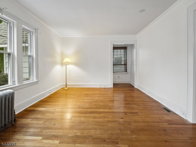 485 Valley Road, Unit 1 Montclair, NJ 07043 - Photo 4 of 27