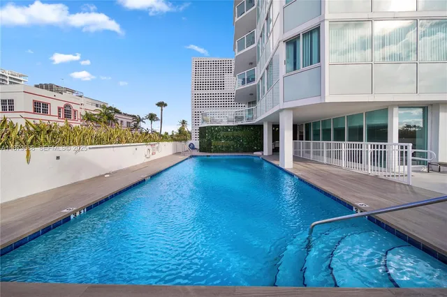 $699,000 | 3411 Indian Creek Drive, Unit 604, Miami Beach, FL 33140