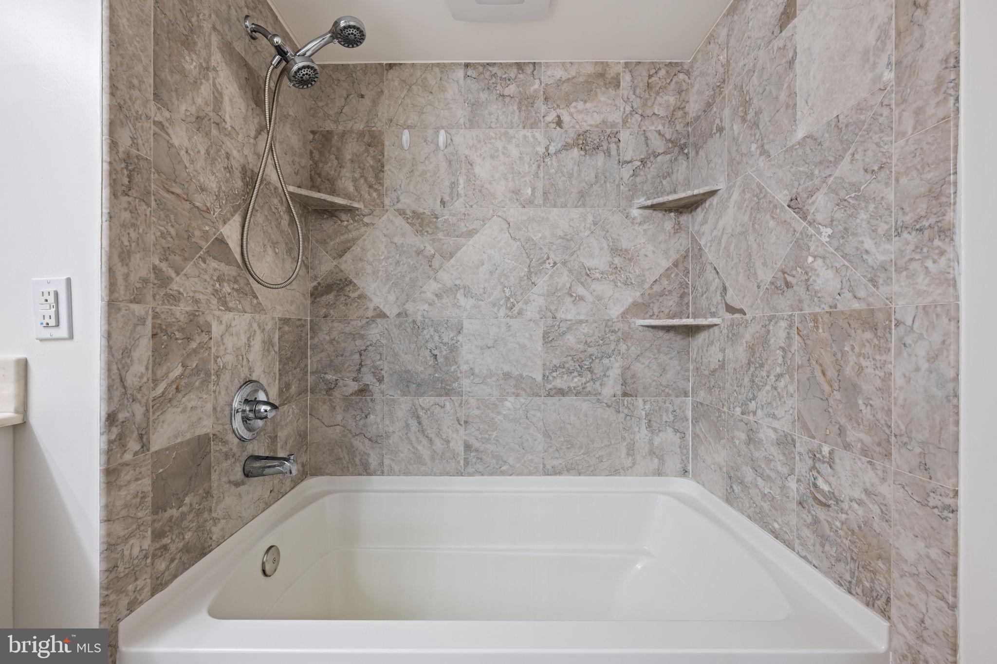 6101 Edsall Road, Unit 1212 Alexandria, VA 22304 - Photo 21 of 50