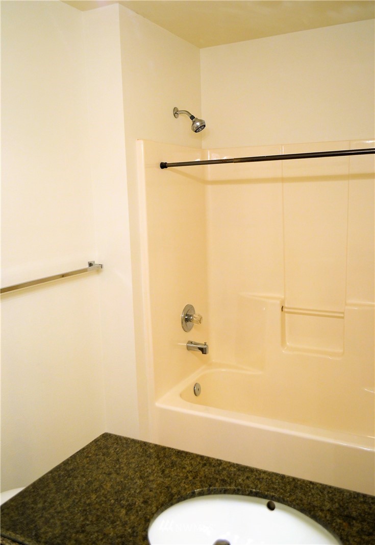 1173 Monterey Avenue Northeast Renton, WA 98056 - Photo 18 of 25