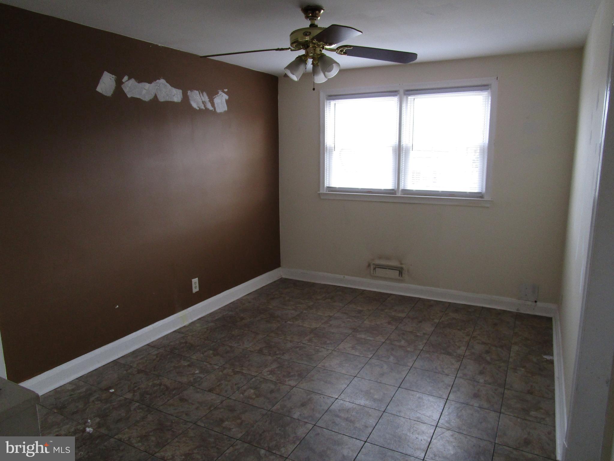 1645 Langford Road Baltimore, MD 21207 - Photo 4 of 17 Dinning Room