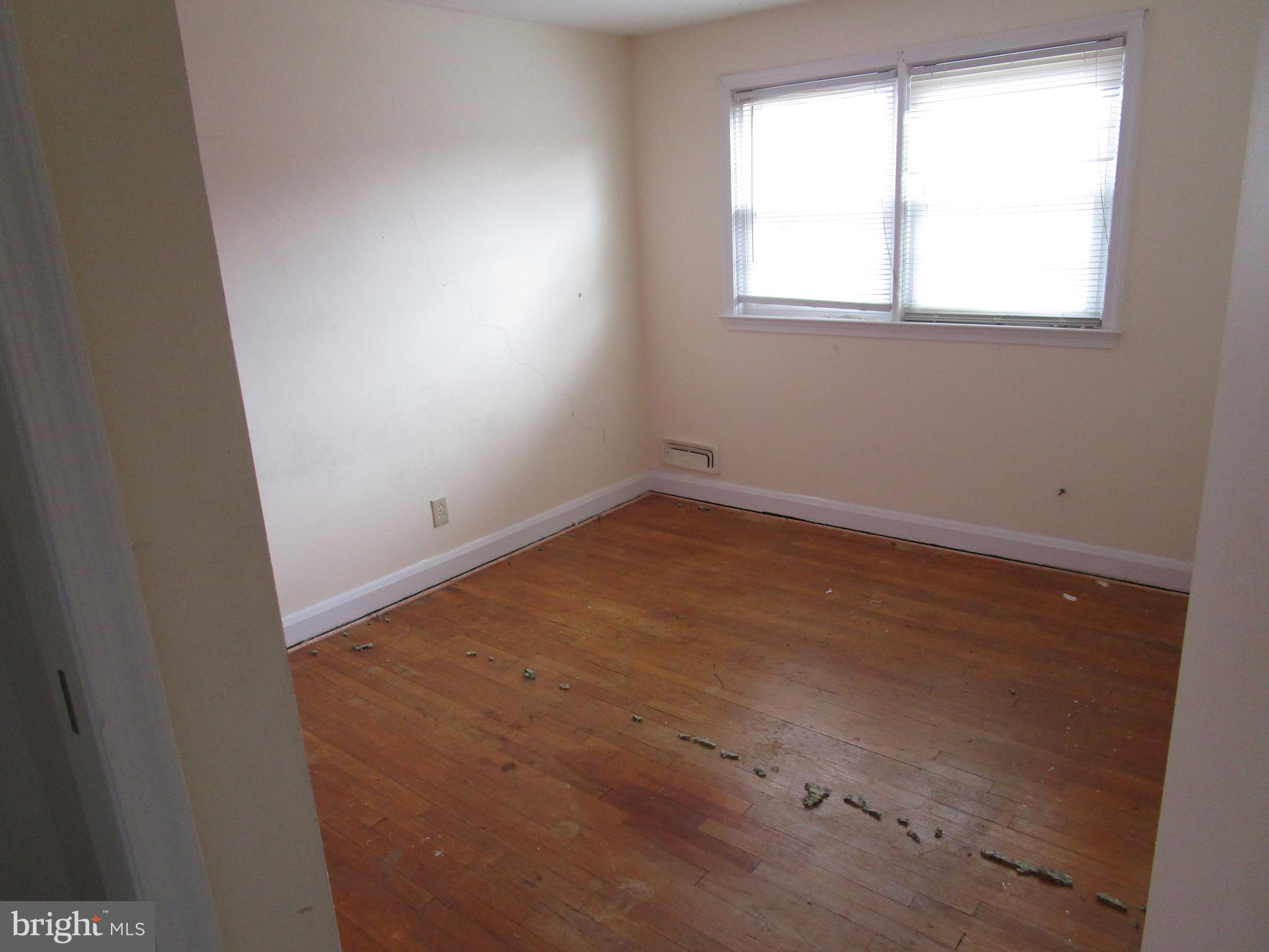1645 Langford Road Baltimore, MD 21207 - Photo 10 of 17 Bedroom 2