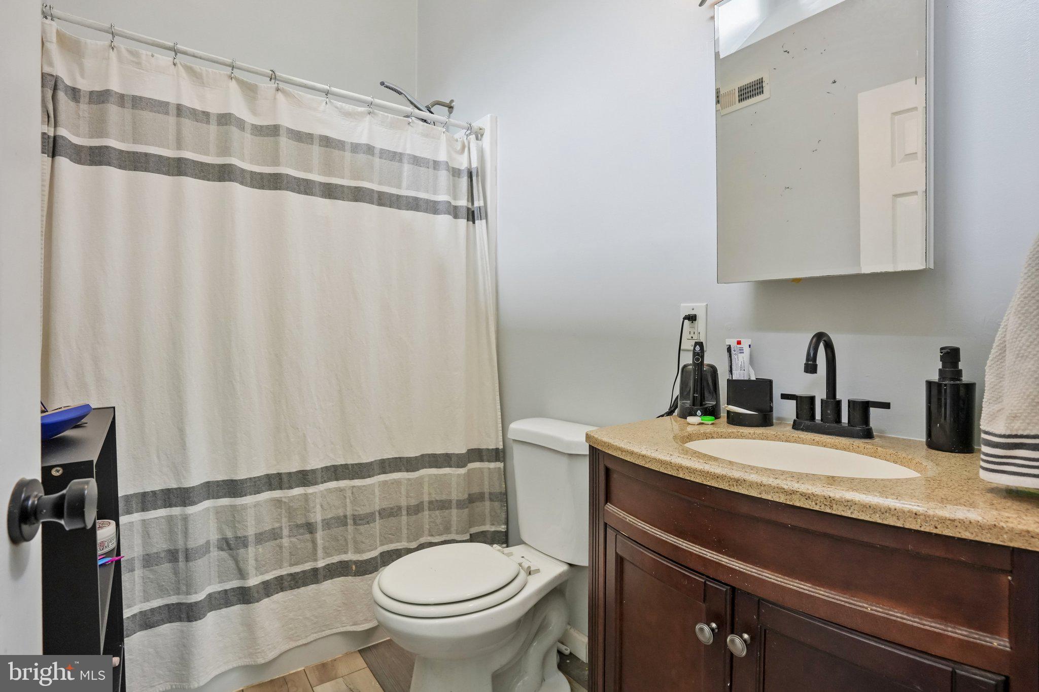 566 Hartford Road Mount Laurel, NJ 08054 - Photo 12 of 27 Updated Primary Bath