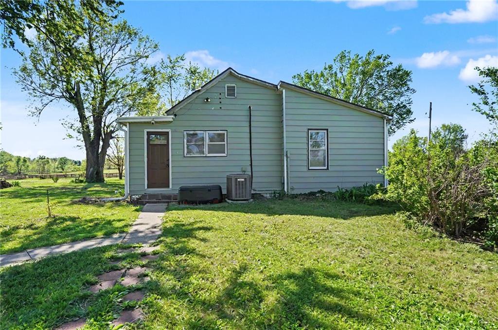 37725 Harmony Road Paola, KS 66071 - Photo 26 of 36