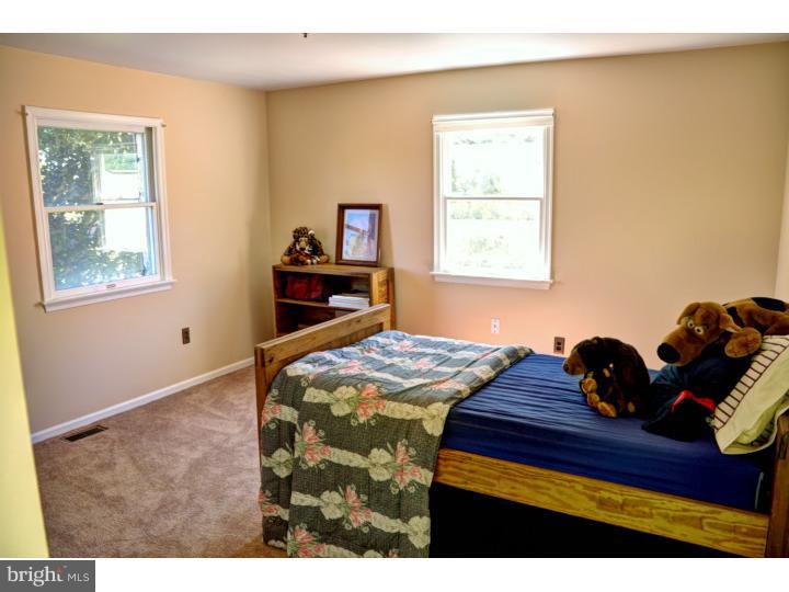 2017 Spring Valley Road Lansdale, PA 19446 - Photo 22 of 25 Bedroom