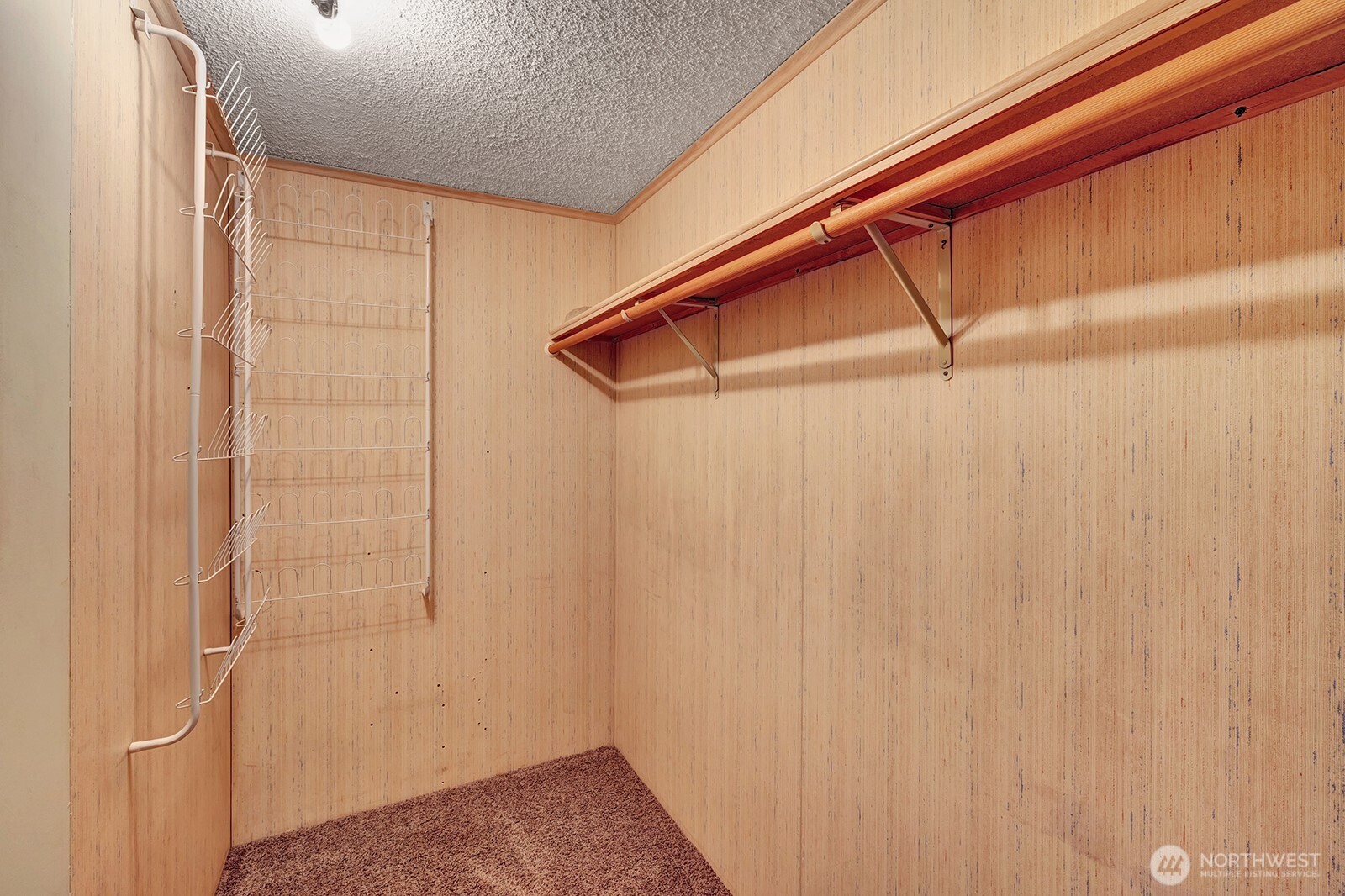 2611 South 288th Street, Unit 2 Federal Way, WA 98003 - Photo 11 of 22 a view of a small space