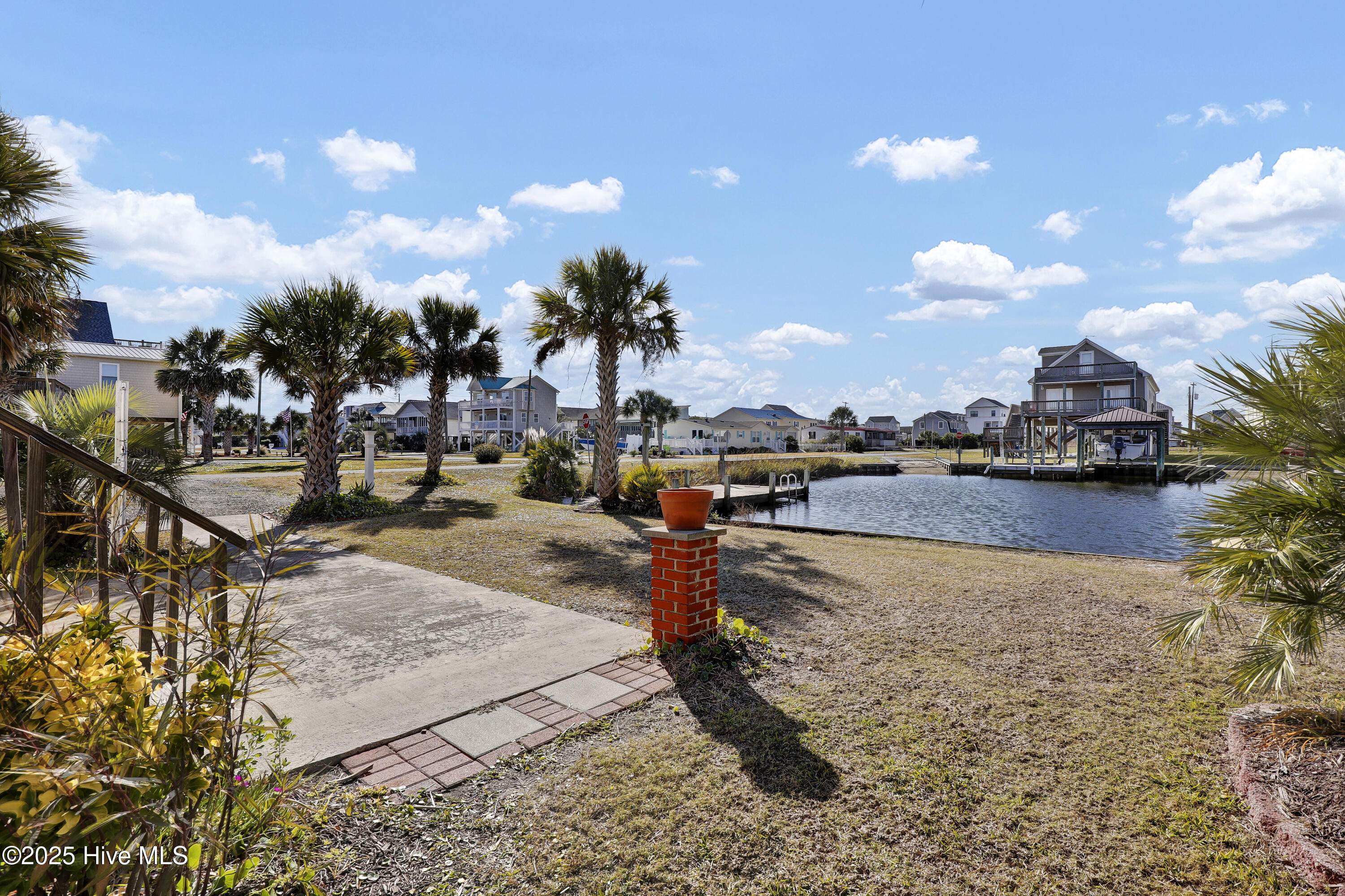 6015 6th Street Surf City, NC 28445 - Photo 11 of 36 6G8A1918