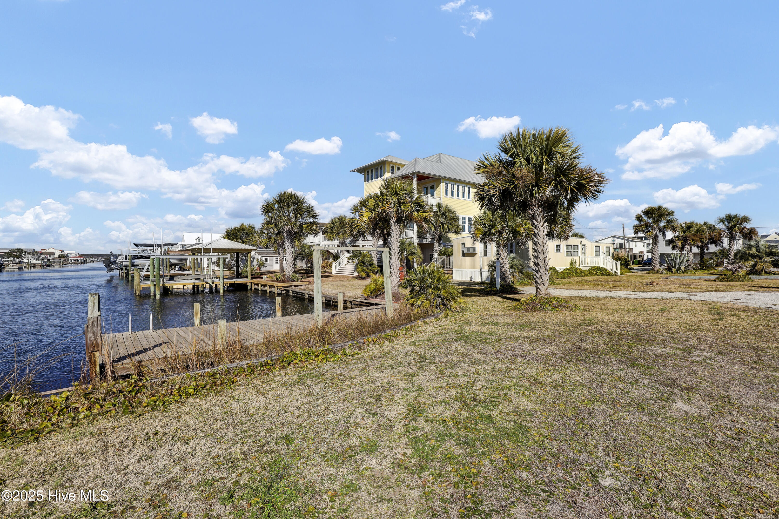 6015 6th Street Surf City, NC 28445 - Photo 13 of 36 6G8A1924