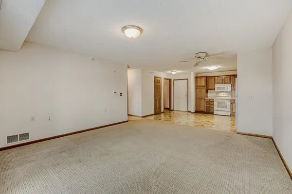 $249,900 | 13670 Carrach Avenue, Unit 308, Rosemount, MN 55068