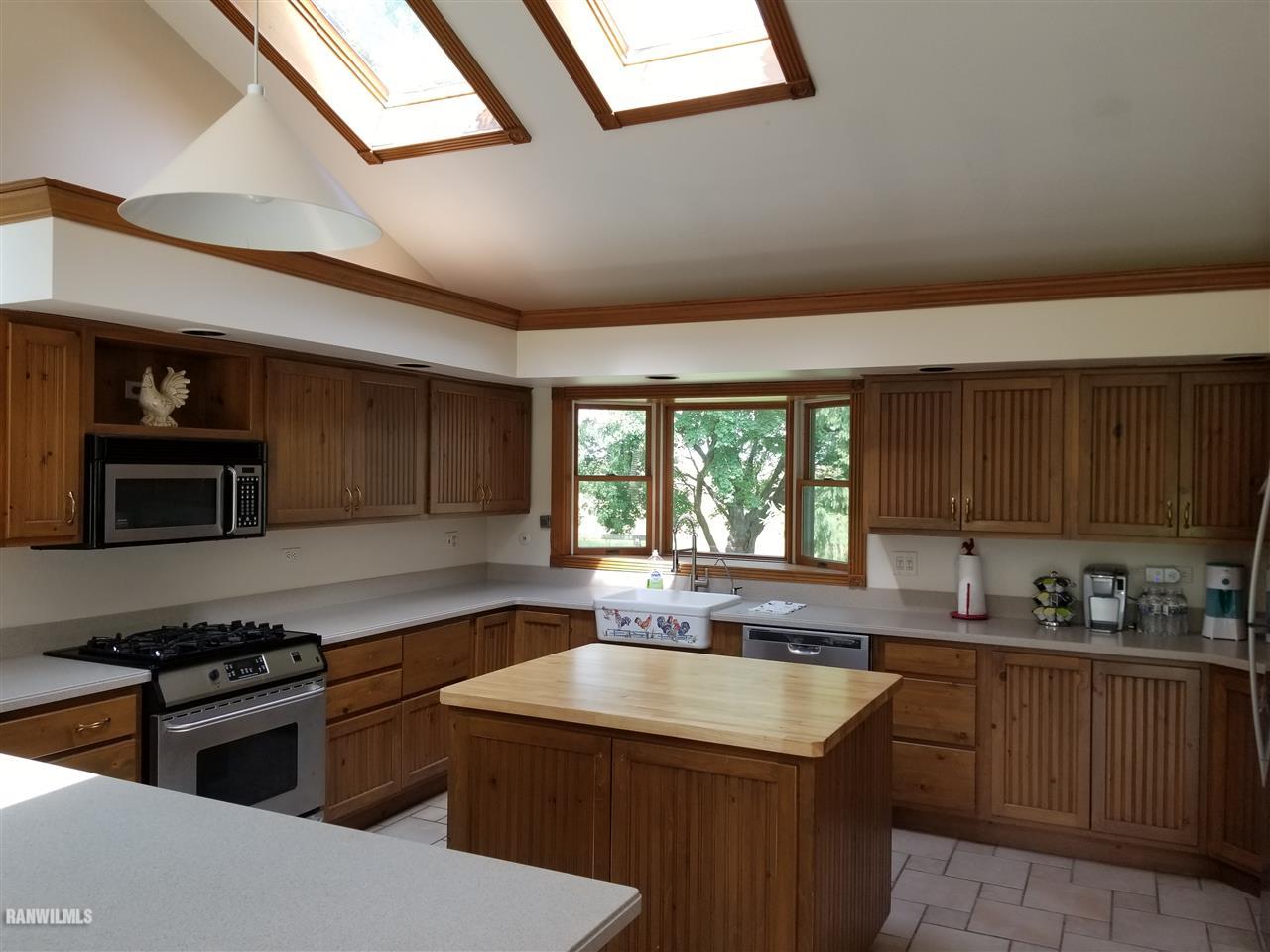 23480 Livingood Road Chadwick, IL 61014 - Photo 13 of 27 Gallery Image 13
