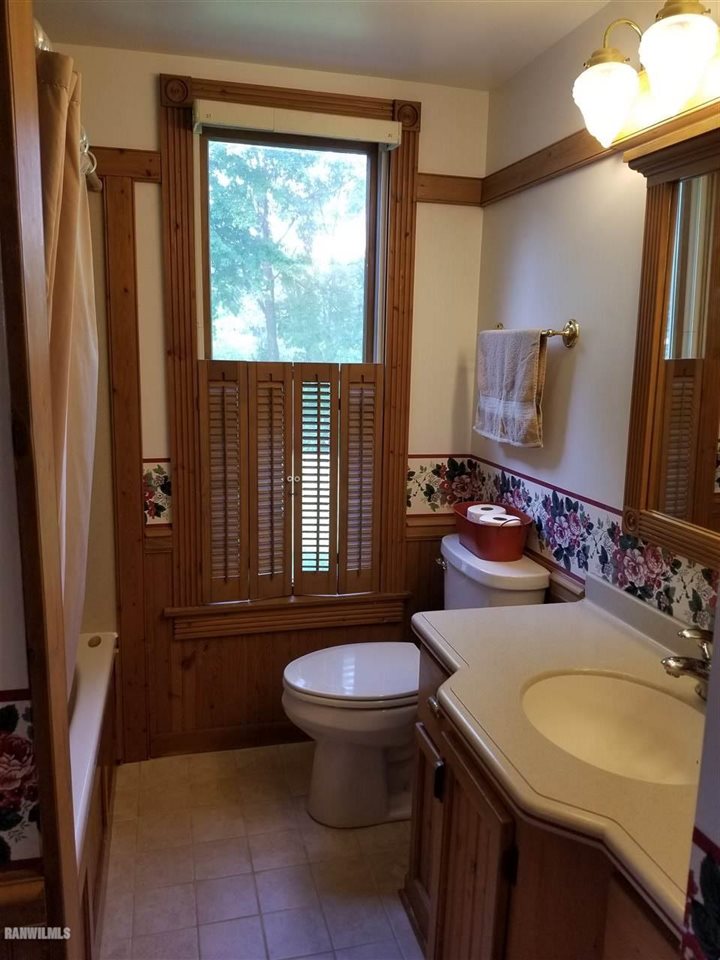 23480 Livingood Road Chadwick, IL 61014 - Photo 17 of 27 Gallery Image 17