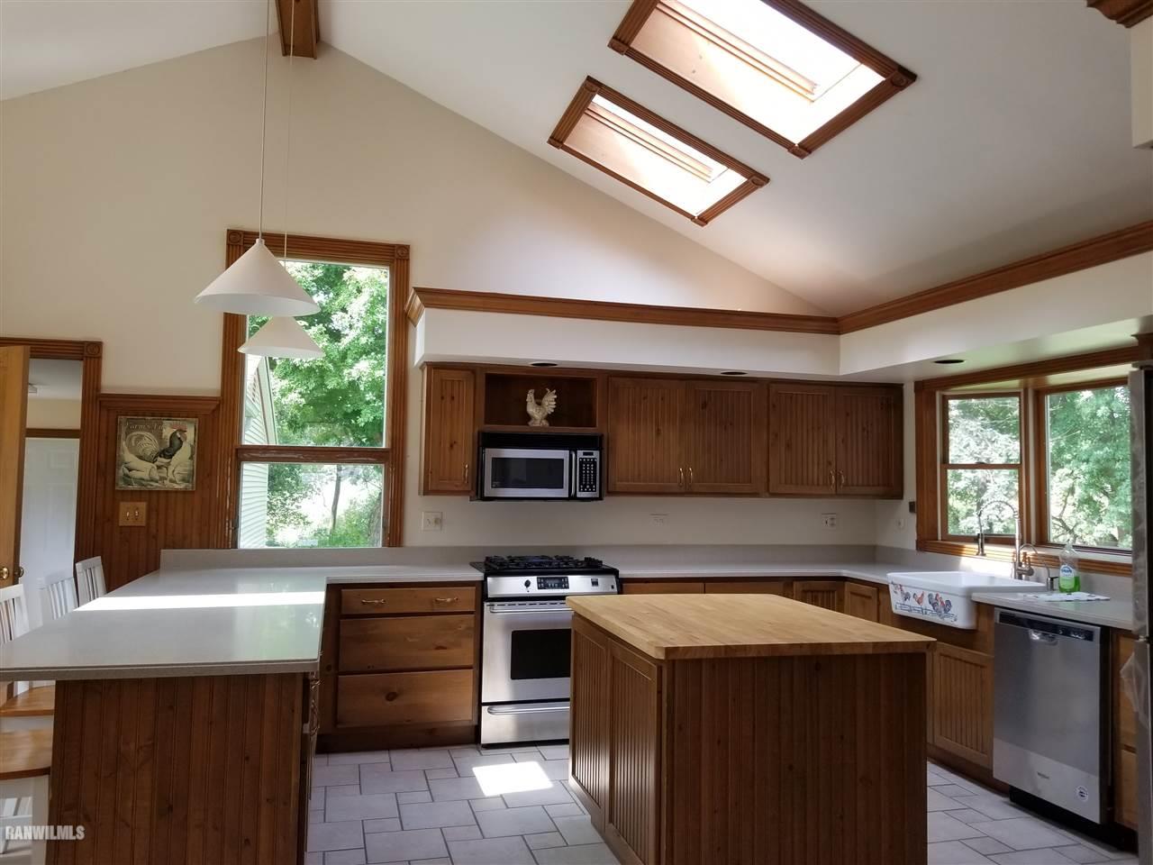 23480 Livingood Road Chadwick, IL 61014 - Photo 7 of 27 Gallery Image 7