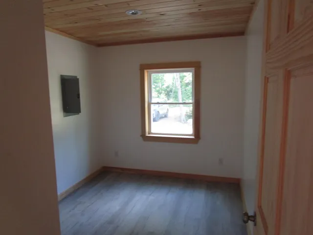 $280,000 | 5 Pine Street Lane, Lagrange, ME 04453